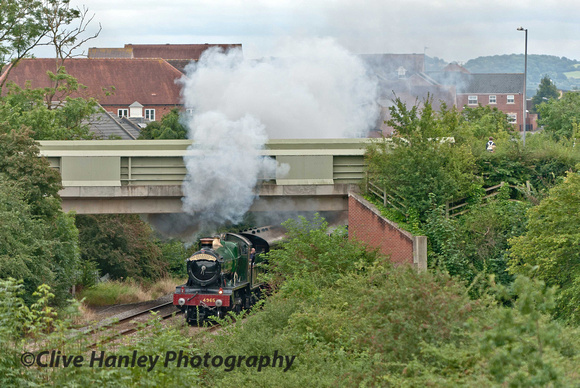 GWR Hall Class 4-6-0 no 4965 Rood Ashton Hall exits Bishopton Lane bridge with the lunchtime Shakespeare Express