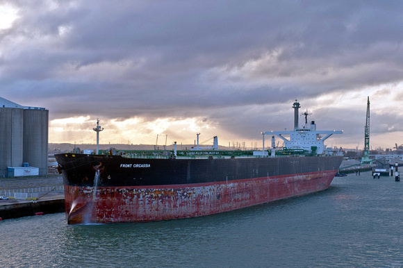Front Circassia is a 163,000tonne Crude Oil Tanker. In dock at Le Havre.