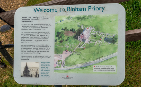 In the middle of the countryside we stumbled across these ruins of Binham Priory in North Norfolk.