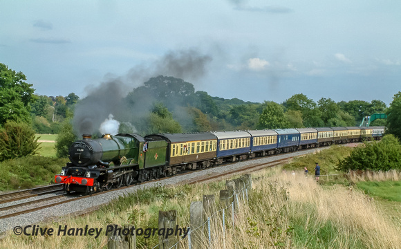 6024 King Edward I is about to begin the climb of Hatton Bank.