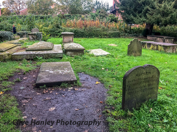 Clive Donner's 1984 production of A Christmas Carol was set in Shrewsbury and a gravestone for Ebenezer Scrooge (played by George C. Scott) remains in the churchyard of St Chad's