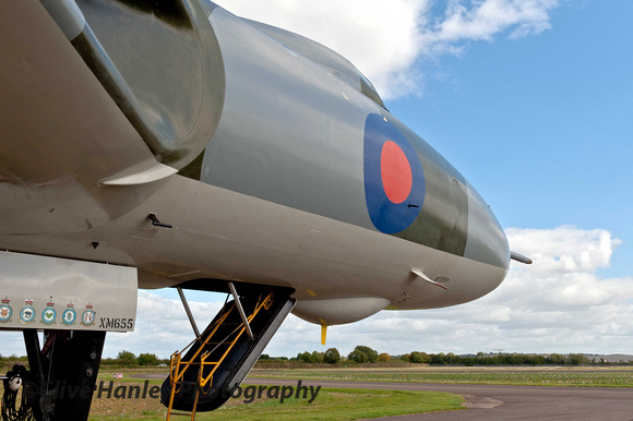 XM655 waits at Wellesbourne in the hope that it may see its sister XH558 during it's Jubilee flight.