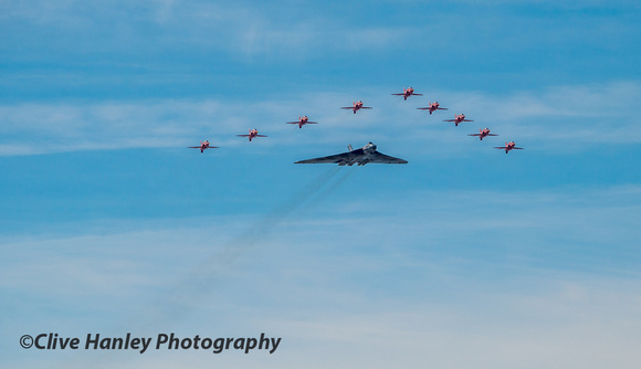 Follow this link for a superb video of the Vulcan display at Southport.
