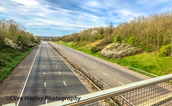 An empty M40 looking south