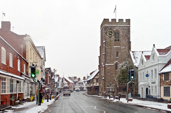 Passing through Henley in Arden snow was falling but as we headed north it stopped.