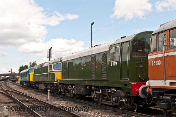 Class 31 no D5830 & Class 20 no D8098