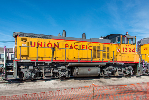 UP (Union Pacific) EMD (Electro Motive Diesel) MP15DC no Y1324