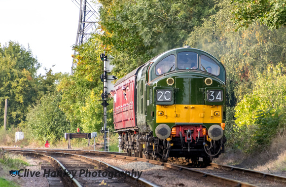 D6700 approaches Rothley with the 4.20 suburban from Loughborough
