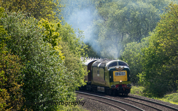 The Golden Jubilee Pullman makes it's entrance as it accelerates from the Hatton loop.