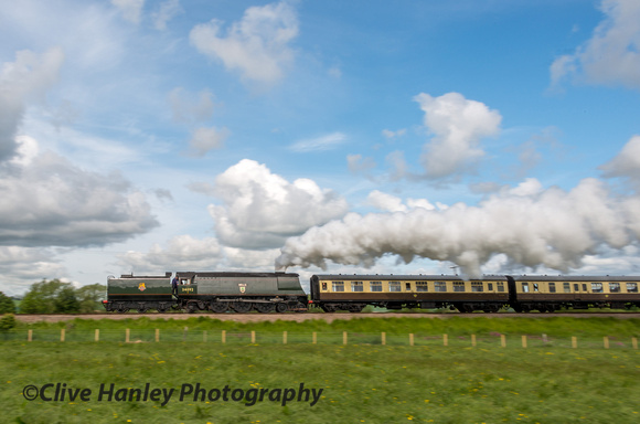 A couple of panning shots taken from the field at Didbrook.