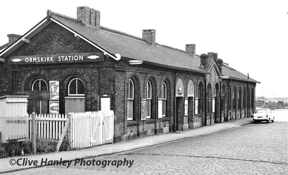 Another of my photos from the 1970's show the dreadful chimneys. I wonder where the station sign went?