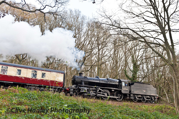While we took lunch along Northwwod Lane, Bewdley 42968 heads past towards Bewdley.