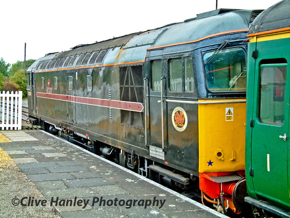 D6587 - 33202 was built in 1961 by the BRCW (Birmingham Railway Carriage & Wagon).