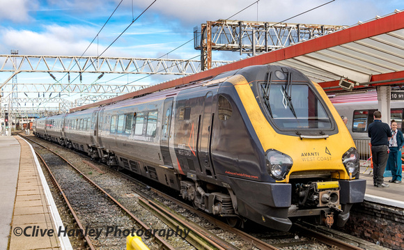 5 Coach Avanti West Coast Voyager no 221114 will take me from Crewe to Llandudno Junction.