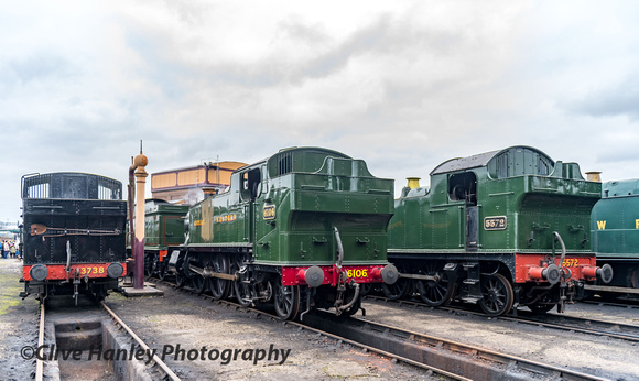 The not so glamorous locos. - 3738, 6106 & 5572