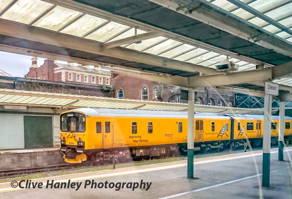 After visiting Chester for lunch this Network Rail two car unit no 950001 was seen in the bay platform.