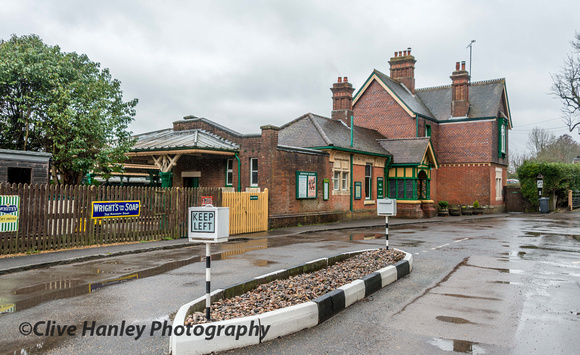 The exterior of Horsted keynes station.