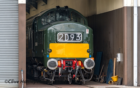 Class 37 no D6948 on shed.