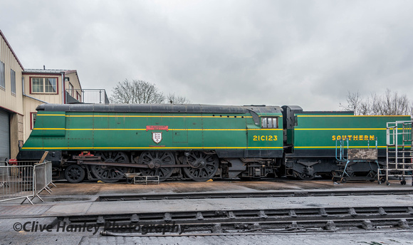 Bulleid West Country Pacific no 34023 Blackmoor Vale (as 21C123)