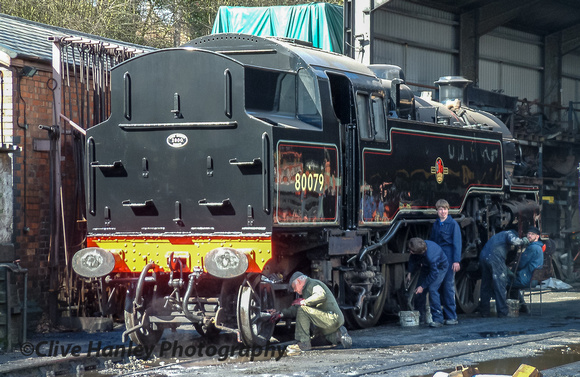 80079 was receiving plenty of attention.