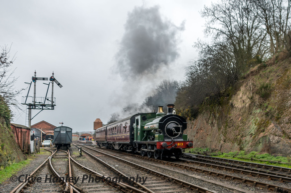 813 departs Bewdley with the 2.37pm to Kidderminster