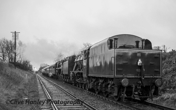 8F no 48624 and 70013 head north from Quorn.