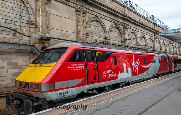 Electric Loco no 91114 "Durham Cathedral"