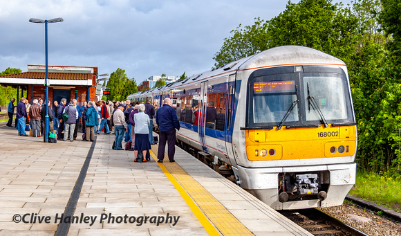 Unit 168002 with the 8.25am to London Marylebone