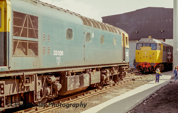 Class 33 no 33026 and a Class 31 diesel.