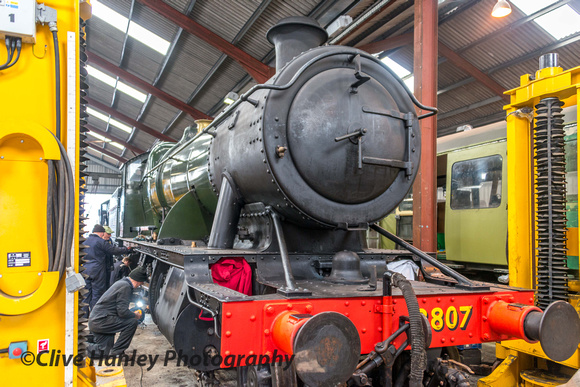 Work continues on no 2807