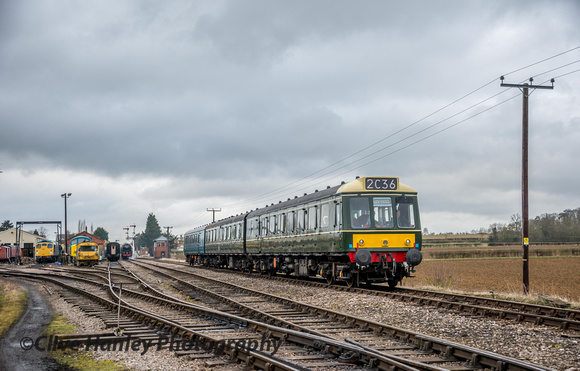 The DMU sets off from Toddington with the 2.15pm service