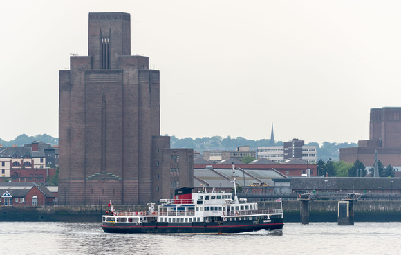 Snowdrop passes the art-deco Mersey Tunnel air vent tower.