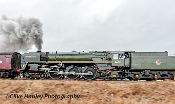 A panned shot of 70013 Oliver Cromwell
