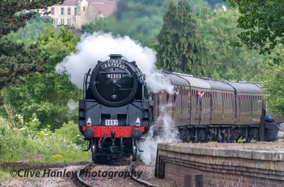 9F no 92203 approaches Gotherington with the late running "Pines Express"
