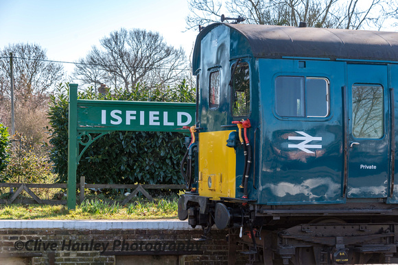 1118 at Isfield.