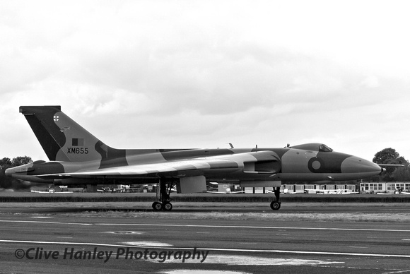 11.24am. A portrait of Avro Vulcan XM655 on Wellesbourne's main runway