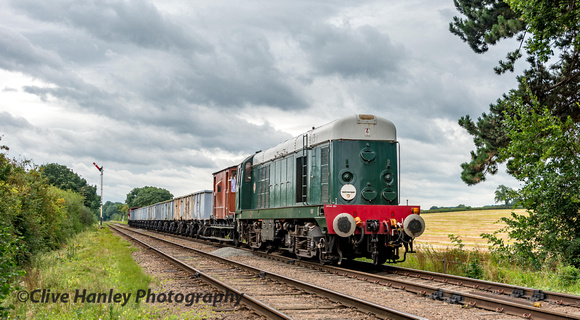 D8098 heads towards Quorn from Swithland