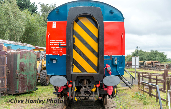 The B end with oval buffers