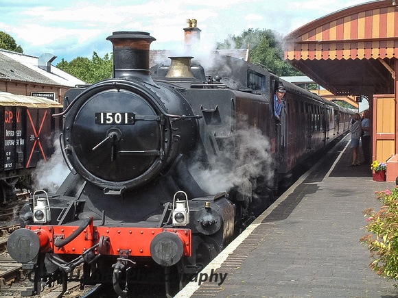 Hawksworth pannier tank loco no 1501 arrives at Bewdley with a train for Kidderminster.