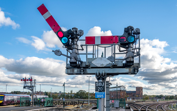 Semaphore signals still in use in 2021.