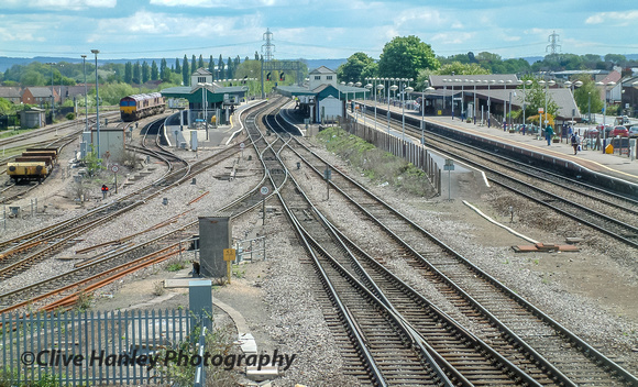 A general view over Didcot station