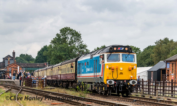 Class 50 no 50017 Royal Oak departs Quorn on the 12noon from Loughborough