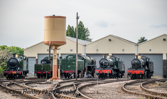Now with 5 locos cooling down - 4270, 46521, 92214, 7812 & 7820.