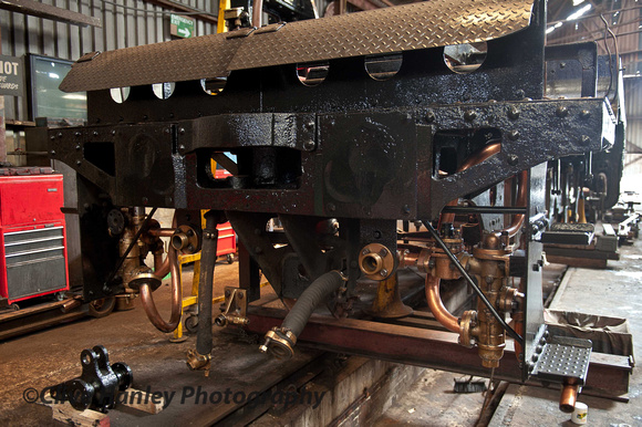 Work on the frames and pipework of 48305
