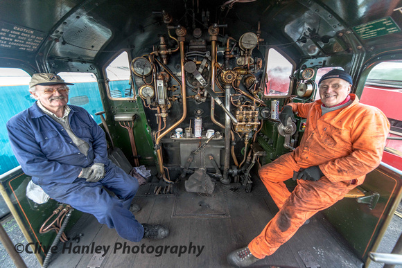 The two Brians allowed me to pay a visit onto the footplate of 4965 Rood Ashton Hall.