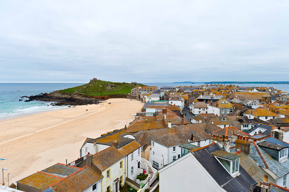 The view across the town from the roof of Tate St.Ives.