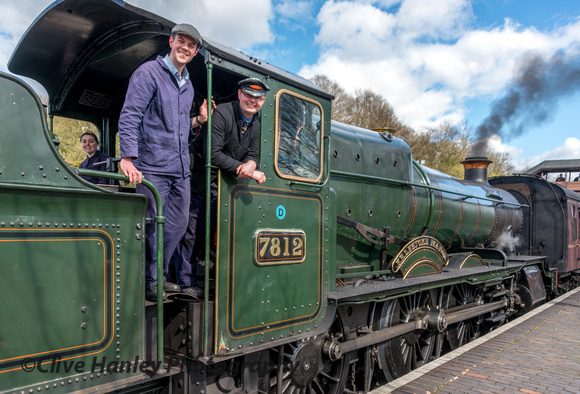 The crew of 7812 Erlestoke Manor pose for me at Bewdley.