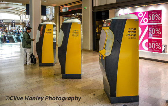 Ticket machines located on the concourse.
