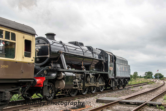 The loco is the ex-Turkish Stanier 8F currently running in LMS livery.