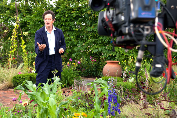 Monty Don saying his piece to camera